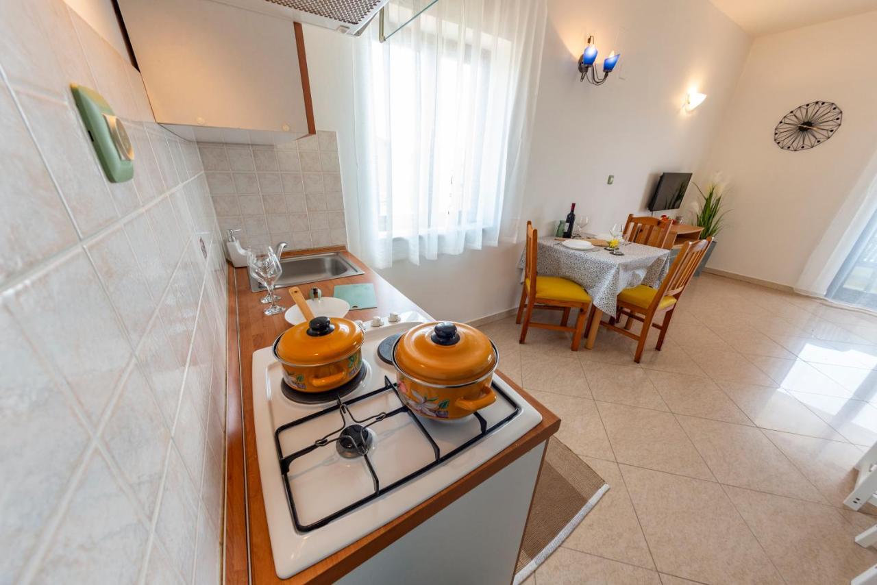 Apartments Krivicic Green Pomer Dış mekan fotoğraf